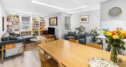 Stylish Two Bedroom Unit in Ascot