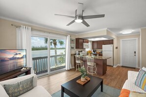 Smart TV - Pelican at Coastal Breeze | Stunning Water Views | Quiet Bayfront Balcony | Dock Access | Beach Gear (Sarasota)