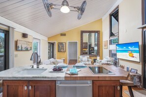 Spectacular kitchen with high-end Thermador & Wolf appliances (two burner cooking pad) including a convection oven, great for baking! - Cozy Cottage on the Beach | Steps to SK Village (Siesta Key)