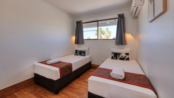 Apartment, Multiple Bedrooms, Non Smoking | Iron/ironing board, free WiFi, bed sheets