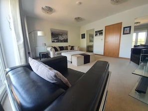 Smart-TV, DVD-Player, Computerbildschirme, Drucker