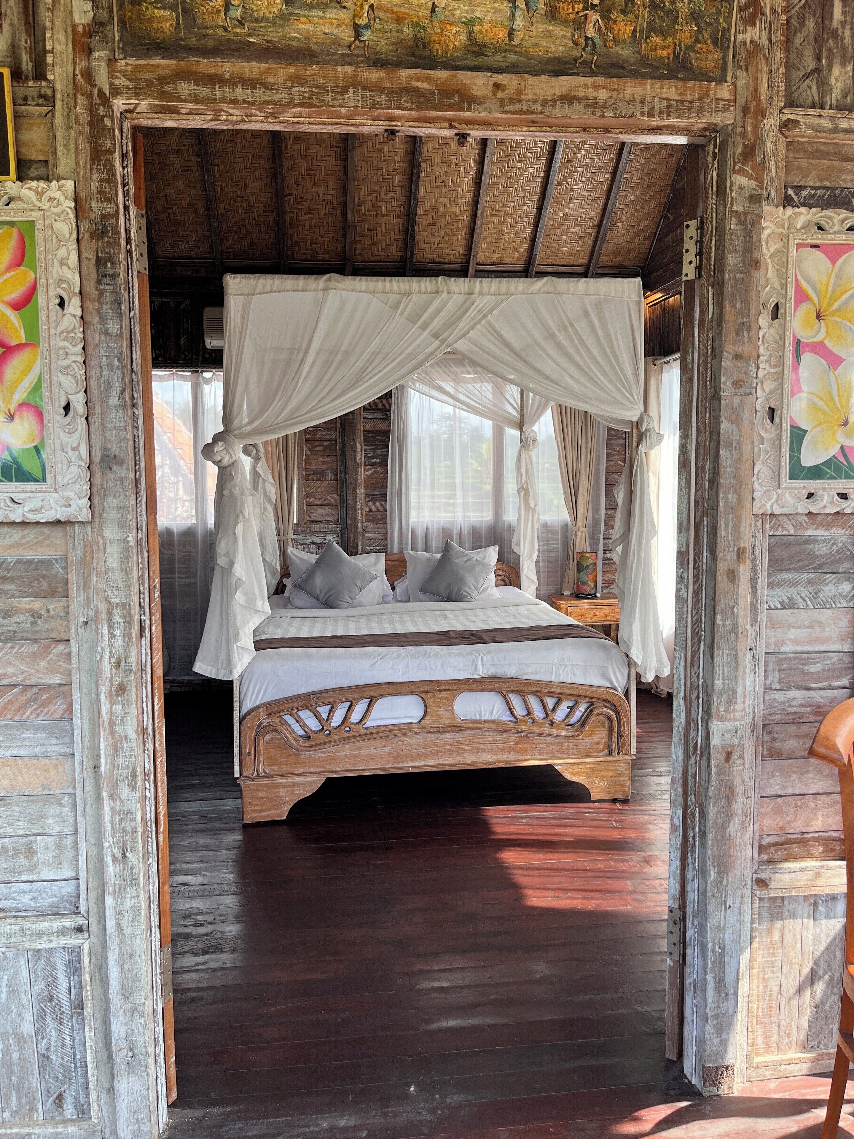 Bungalow with Patio | Egyptian cotton sheets, premium bedding, minibar, laptop workspace