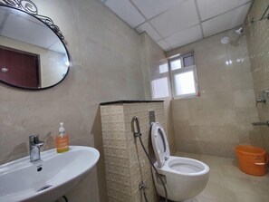 Shower - Luxury 3bhk Safe Community beside ADP (Hyderabad)