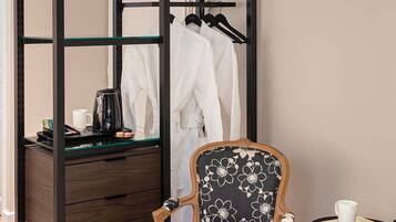 Deluxe Room, Garden View | Premium bedding, pillow-top beds, free minibar, individually decorated