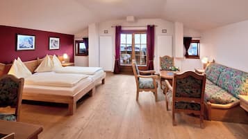 Comfort-Studio | 1 Schlafzimmer, Allergikerbettwaren, Zimmersafe, individuell dekoriert