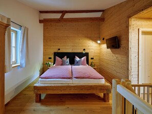 1 bedroom, internet, bed sheets - Vacation apartment Zur Tenne, 63 sqm upper floor, 2 separate bedrooms (Höslwang)