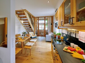 Interior - Vacation apartment Zur Tenne, 63 sqm upper floor, 2 separate bedrooms (Höslwang)