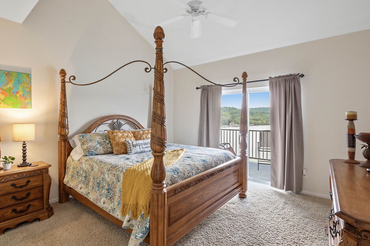 Waterfront Double Penthouse!-Pool Table & 2 Pools!