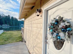 Exterior detail - The Landing at Oyster Bay - Waterfront Home (Bremerton)