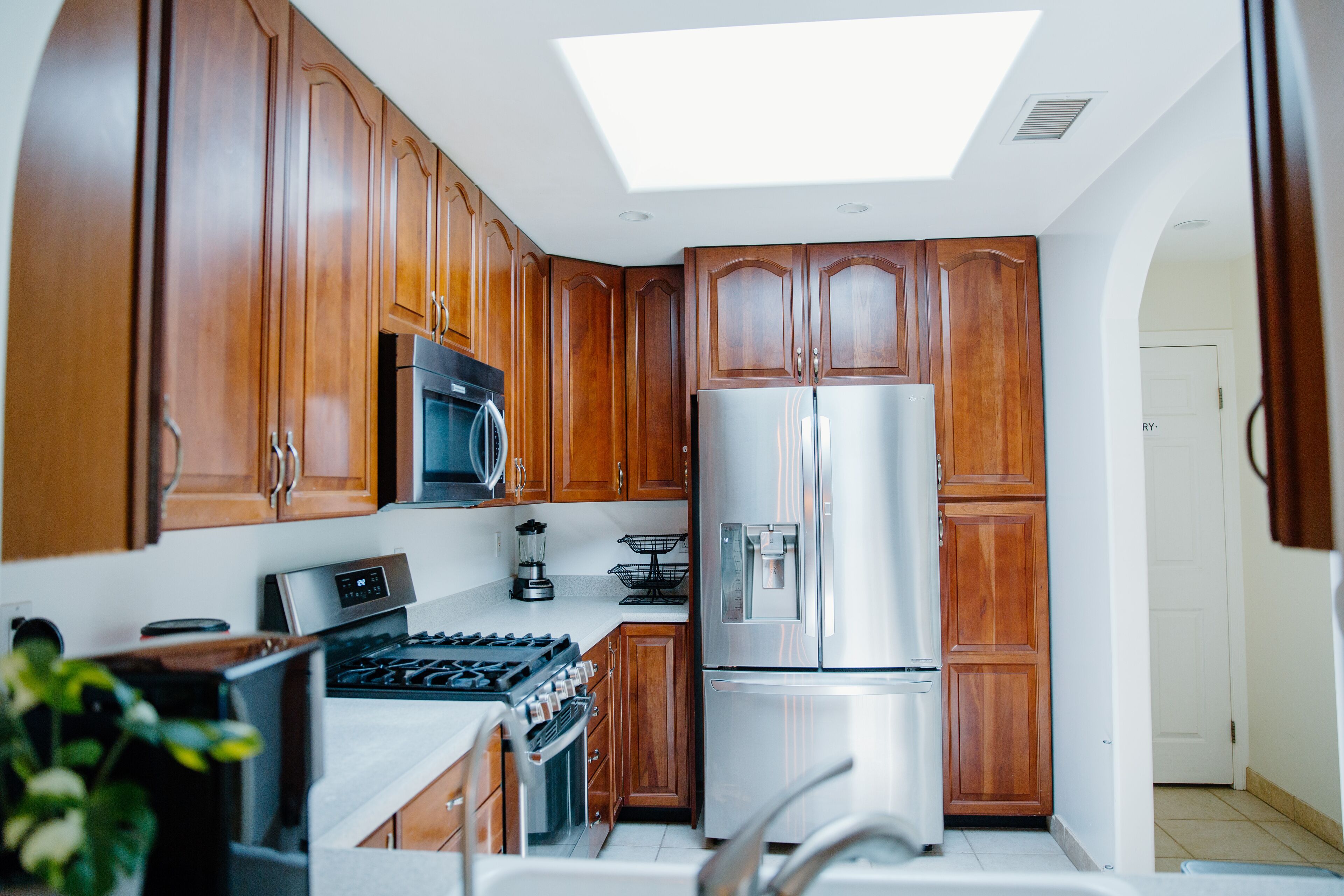 Spacious home 10 minutes away from the beach!