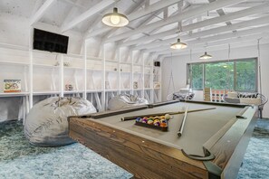Games room - Upper Stone Lodge | Hot Tub & Game Room| Upper Unit (Cascade)