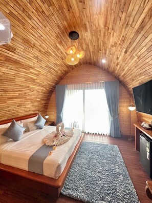 Minibar, sistema de insonorización, wifi gratis y ropa de cama