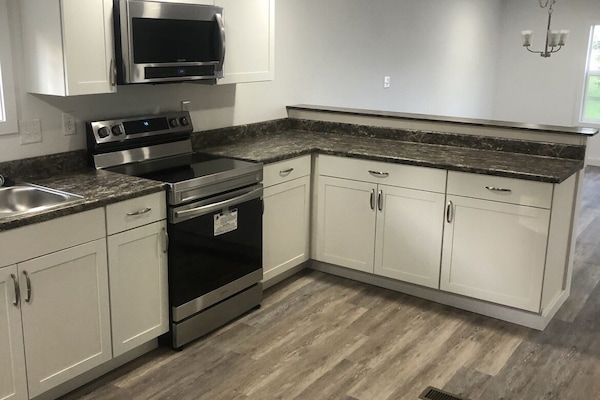 Frigorífic, microones, forn i placa de cuina