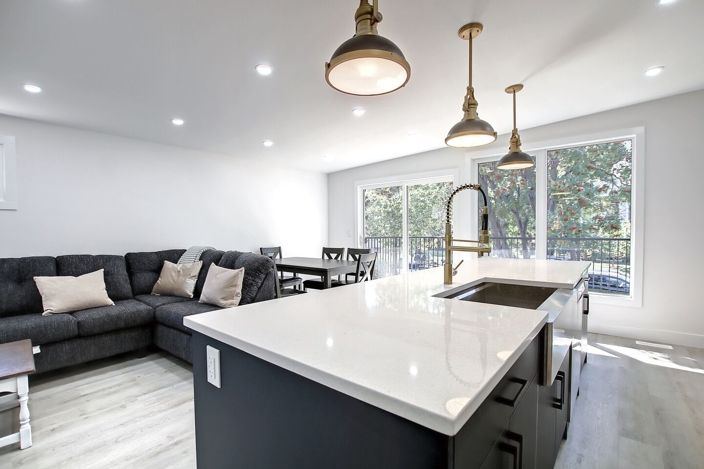 Luxurious Bungalow close to Downtown