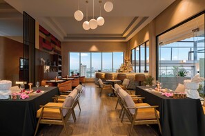 Breakfast served - Oakwood Hotel & Apartments Saigon (Ho Chi Minh City)