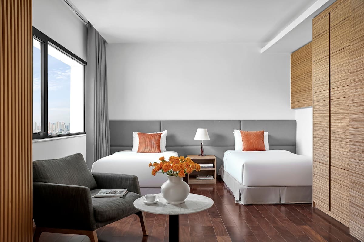 Studio Deluxe Twin | Cassaforte in camera, una scrivania, postazione laptop