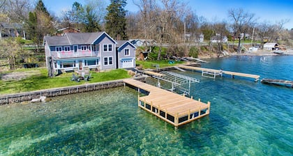 Cayuga Gray: Lakefront Home Near Cayuga Wineries!