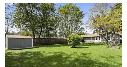 Cute boho studio with private entrance