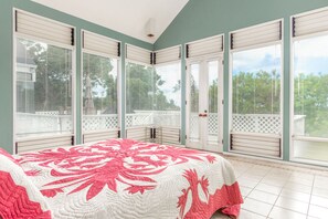 3 bedrooms, iron/ironing board, free Internet, bed sheets