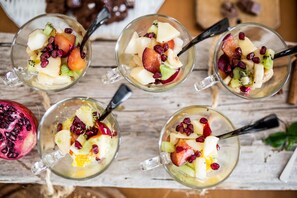 Free daily buffet breakfast