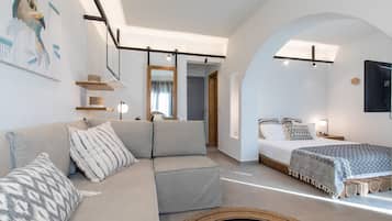 Junior Room | Premium bedding, in-room safe, individually decorated