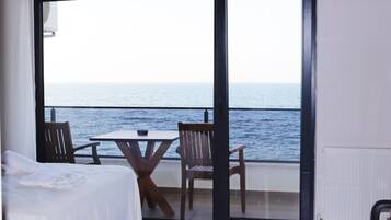 Classic Room, 1 Double Bed, Sea View | Free WiFi