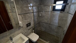 Classic-Zimmer, Bergblick | Badezimmer