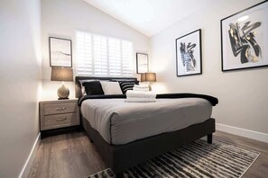 4 室のベッドルーム、アイロン / アイロン台、旅行用ベビーベッド、WiFi