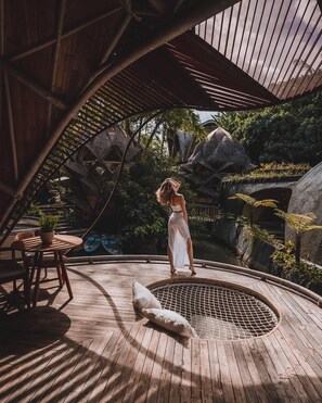 Floating Lake | Vue de la chambre