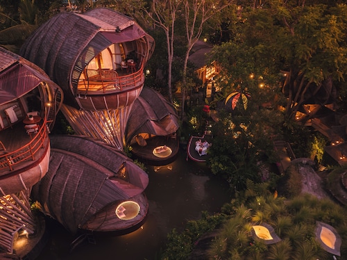  Ulaman Eco Luxury Resort