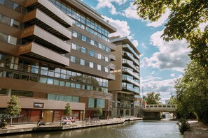 Exterior - Penthouse. Roof Terrace. Shoreditch. AC (London)