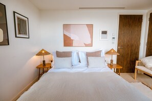 2 bedrooms, iron/ironing board, travel crib, free WiFi