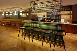 Bar (in der Unterkunft)
