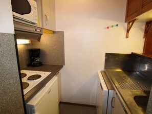 Fridge, microwave, dishwasher