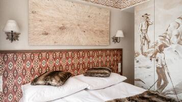 Executive Suite | Espacio para trabajar con laptop, cortinas blackout y cunas