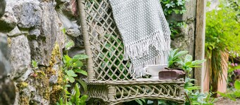 Ty Fry Cottage -  a cosy fire that sleeps 4 guests  in 2 bedrooms