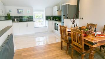 Fridge, microwave, oven, dishwasher