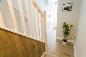 Interior - 10 Beach Road -  a sea view that sleeps 4 guests  in 2 bedrooms (Menai Bridge)