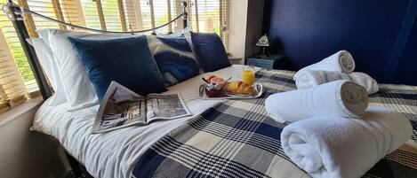 3 bedrooms, iron/ironing board, free WiFi