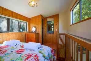 2 soverom, strykejern/-brett, reiseseng for barn og wi-fi