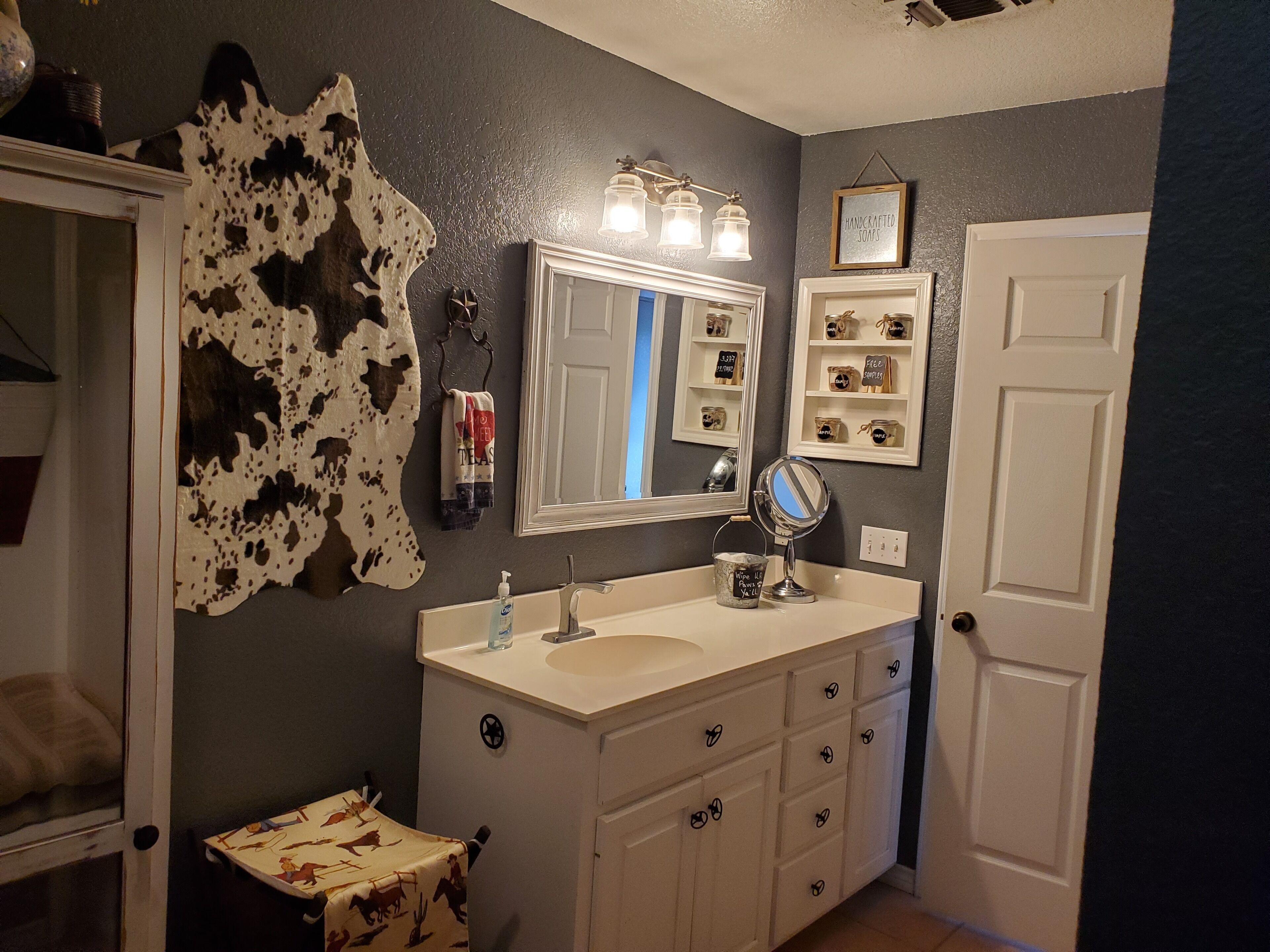 Paradise in the country w/Pool &hot tub! Unplug & Recharge. Pet friendly