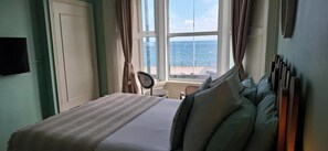 Superior Double Room | Hypo-allergenic bedding, in-room safe, individually furnished, desk