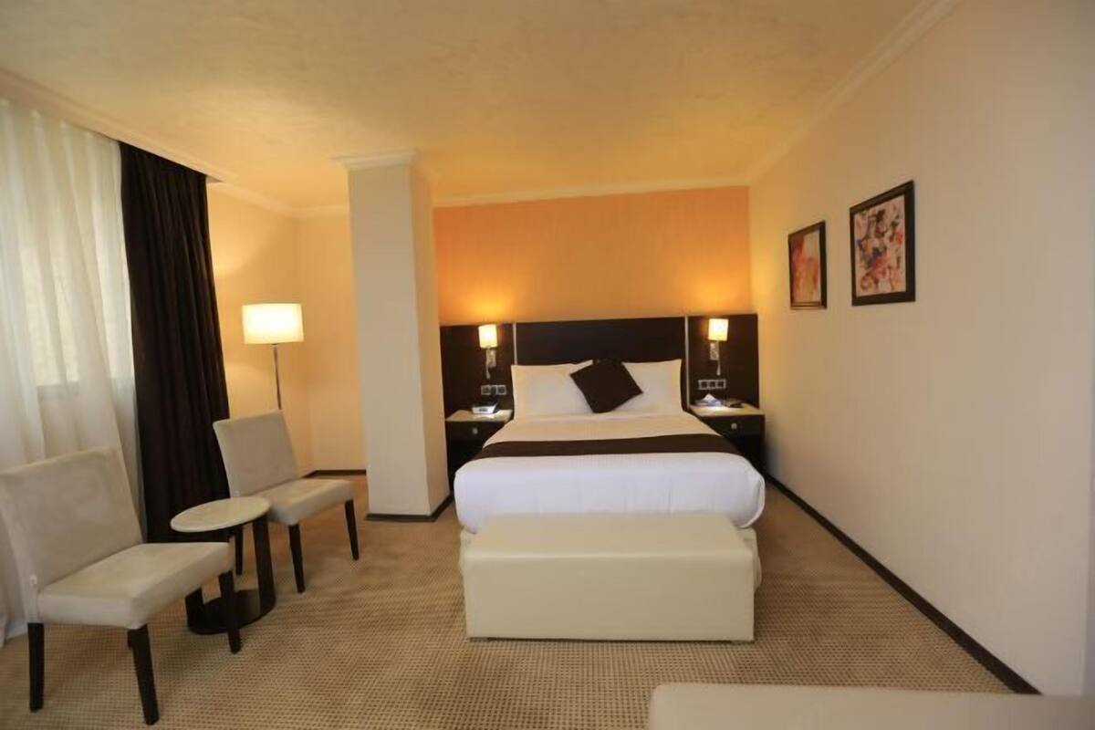 Premium bedding, minibar, in-room safe, desk