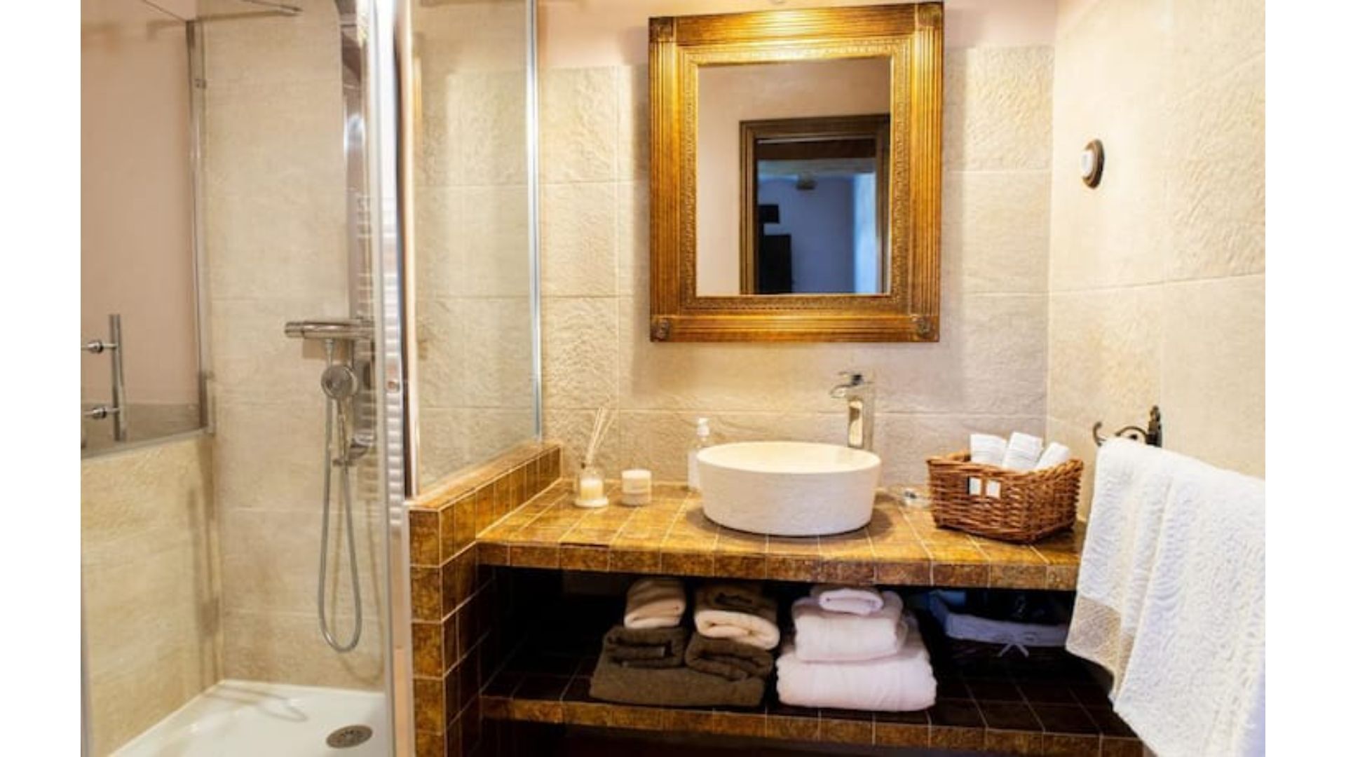 Lavender Rural House. Dream Place in the Heart of the Alcarria.Guadalajara