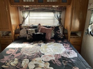 1 室のベッドルーム、WiFi、ベッドシーツ