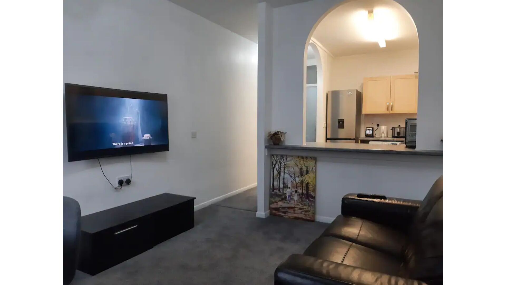 Entire Rental, Easy Reach to Etihad Stadium