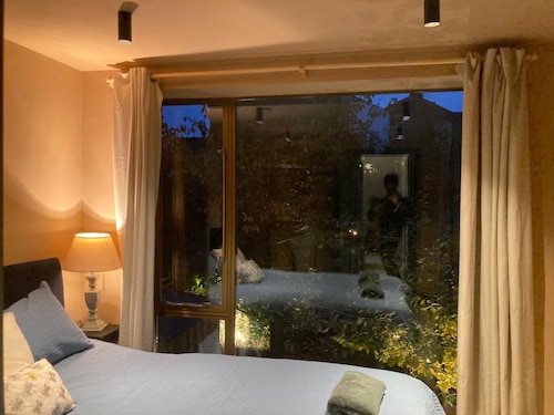 4 Bedroom Apartment near Primrose Hill and Hampstead Heath