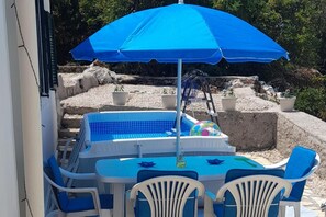 Terrace/patio - Lovely Studio in Strinilas With its own Pool (Corfu)