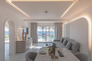 Royal Suite (Posh Club) | Premium bedding, minibar, in-room safe, individually decorated - White Hills Resort (Sharm El Sheikh)