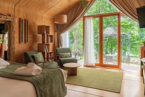 Lodge Wikkel | Allergiatestatut vuodevaatteet, minibaari, yksilöllisesti sisustettu